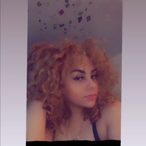 Meet your Posher, Ivalisse